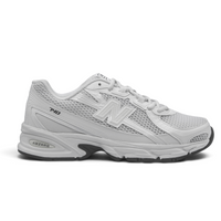 New Balance 740 White
